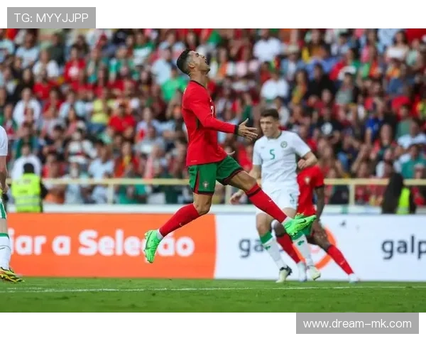 C罗闪耀全场，领衔球队逆转取胜